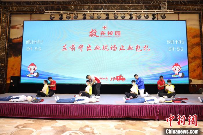 比賽現(xiàn)場。 趙凌峰 攝 比賽現(xiàn)場。 趙凌峰 攝